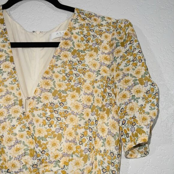 ASTR The Label Mustard & Blue Daisy Floral Lucky Me Dress Size Medium - Picture 4 of 9